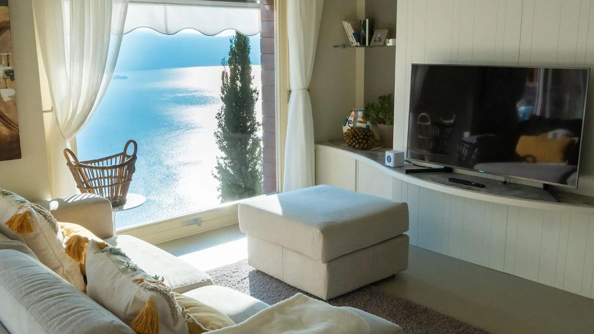 Appartement In Spiglia Mit Grosser Terrasse Parzanica Lejlighed